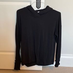 Black Lululemon Athletic Shirt w Hood